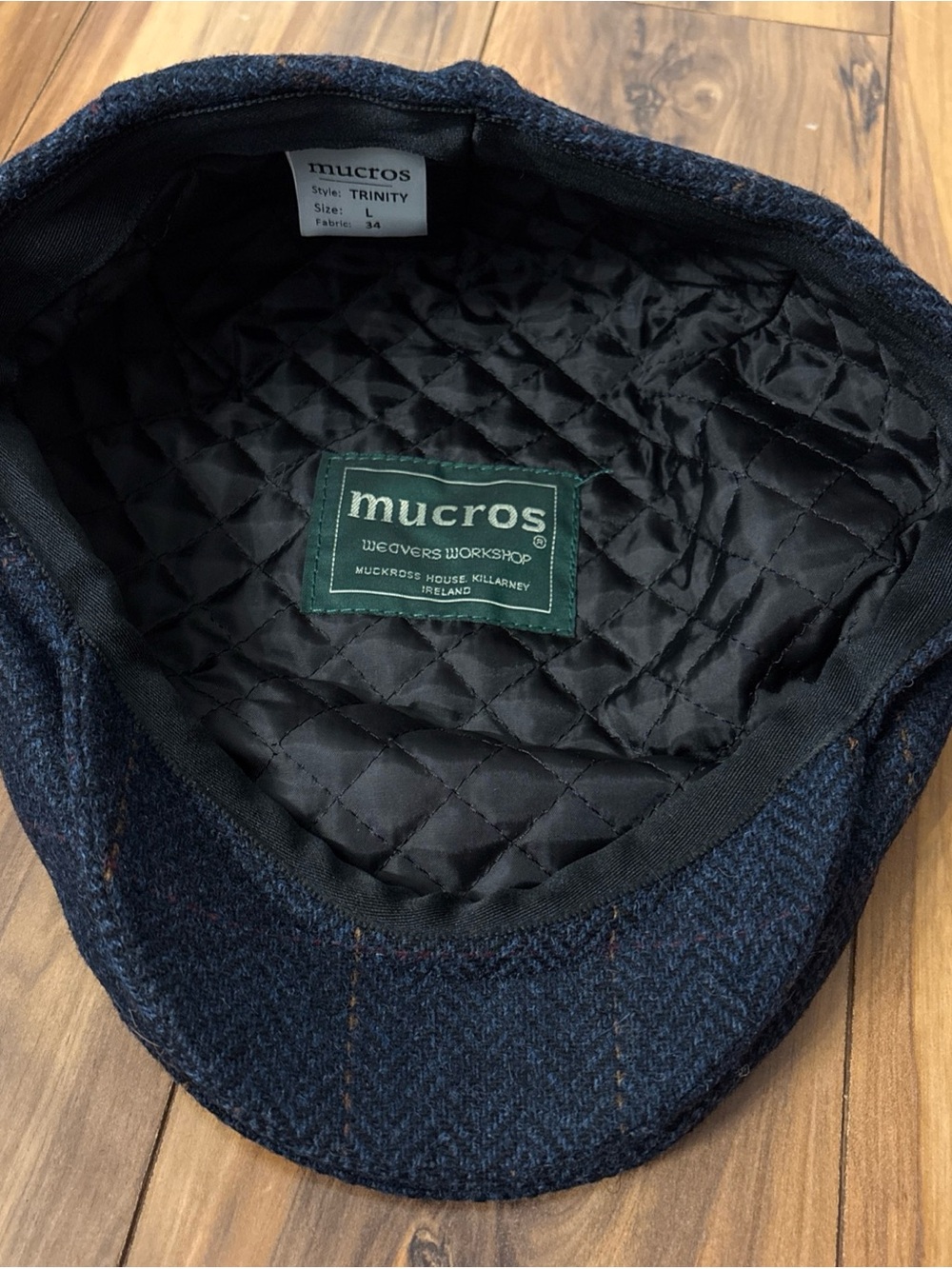 Mucros Men's Trinity Wool Flat Cap in Navy